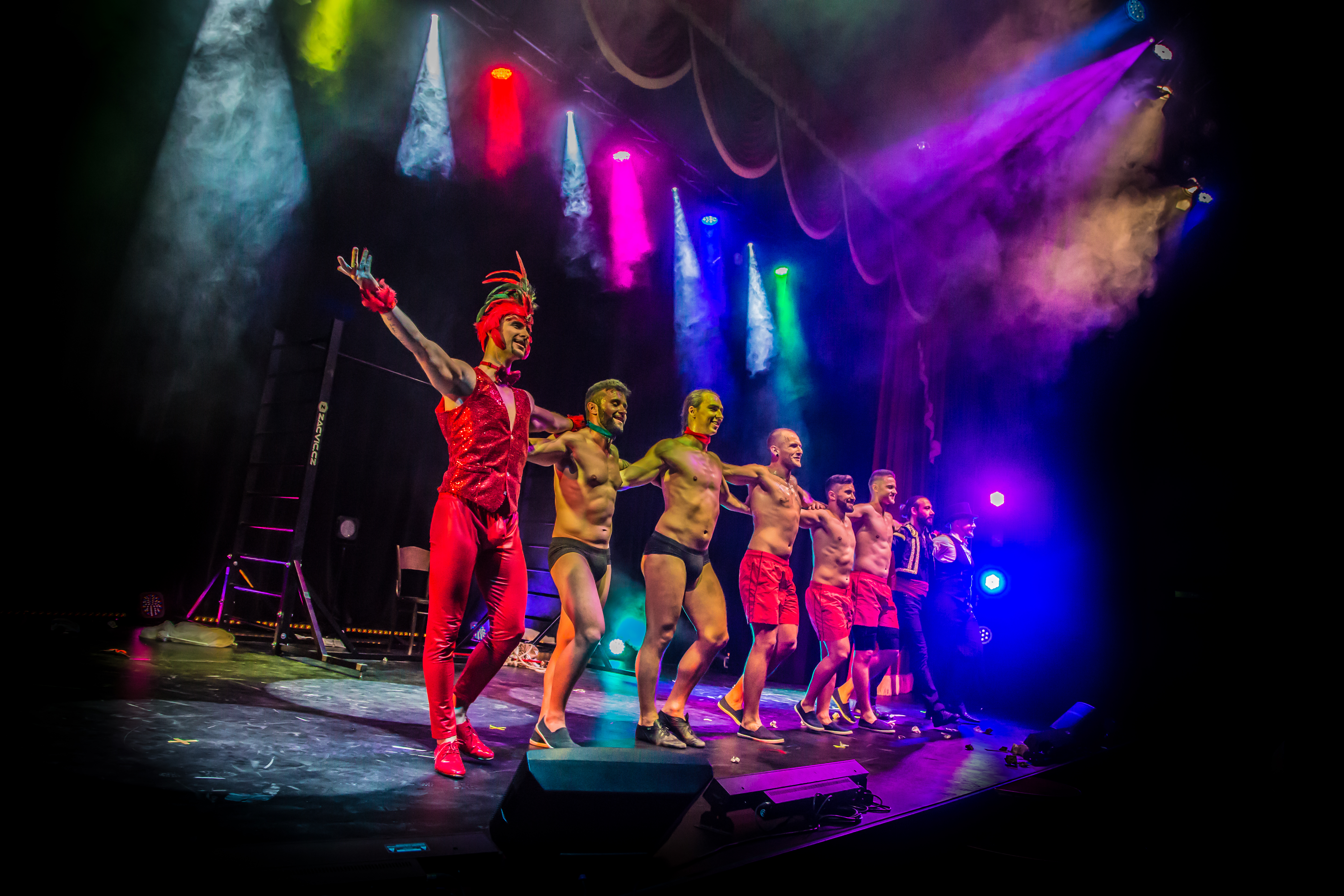 Kabaretní show The Rooosters